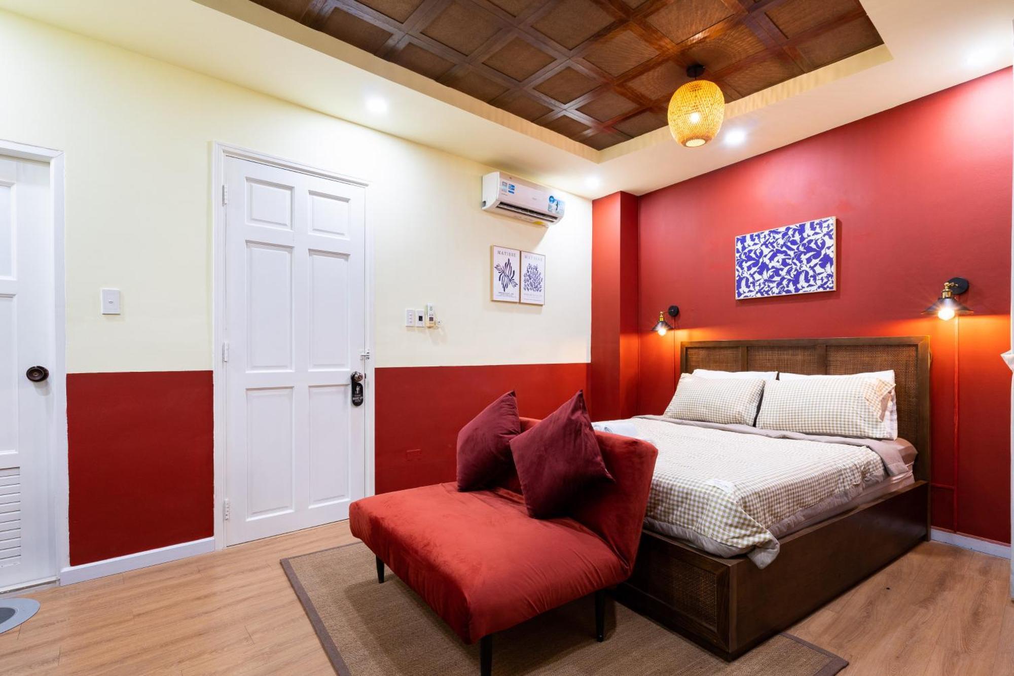 Bed & Breakfast Luxhome - Bui Vien Walking Street TP. Hồ Chí Minh